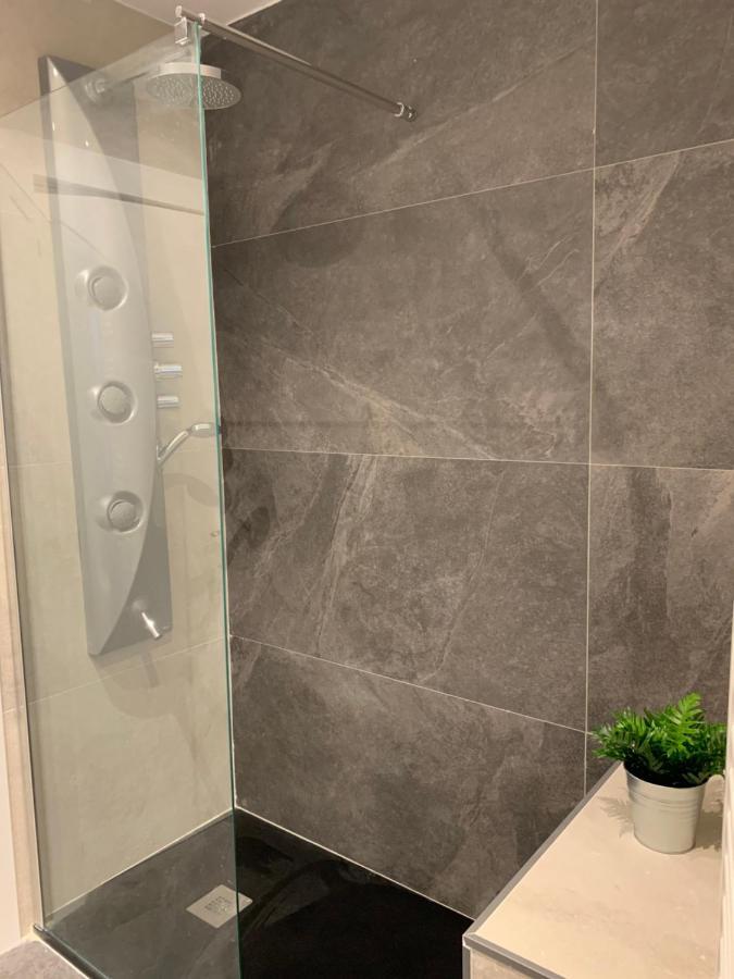 Apartamentos Santullano 1 Овиедо Екстериор снимка